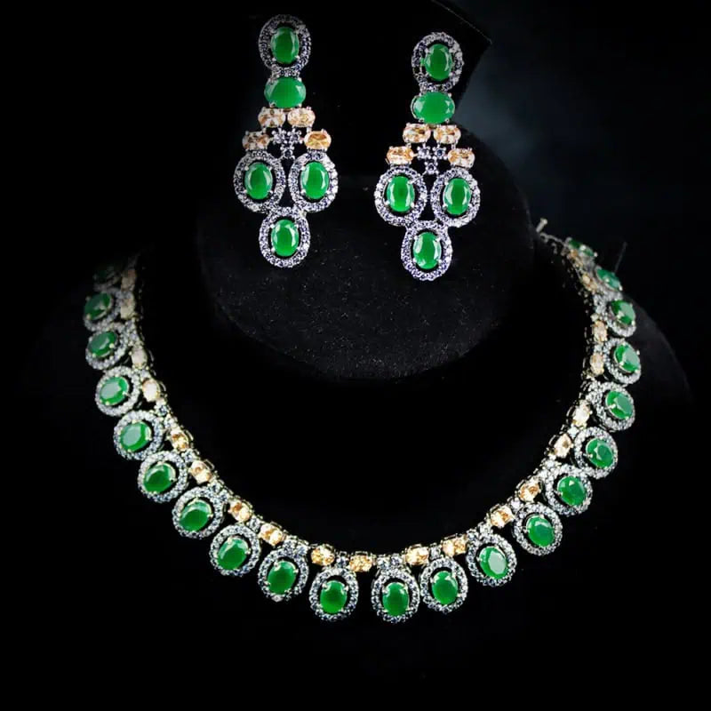 lyas Classic Oval Studded Necklace Set with Green Onyx Silver925