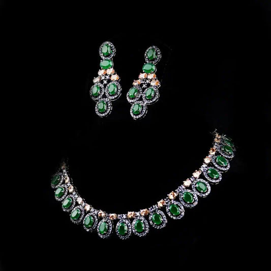 lyas Classic Oval Studded Necklace Set with Green Onyx Silver925